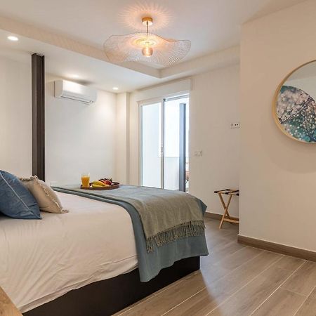 Апартаменты Living4Malaga New Oasis Supreme Экстерьер фото